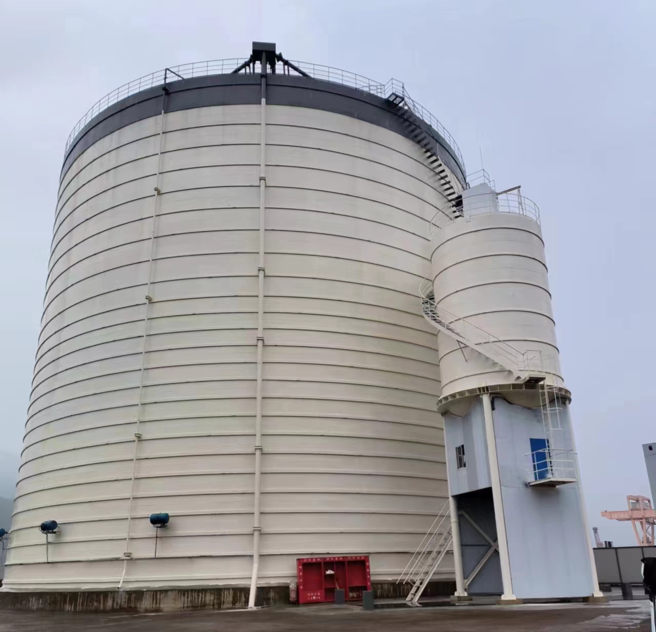 长岭10万吨水泥钢板库